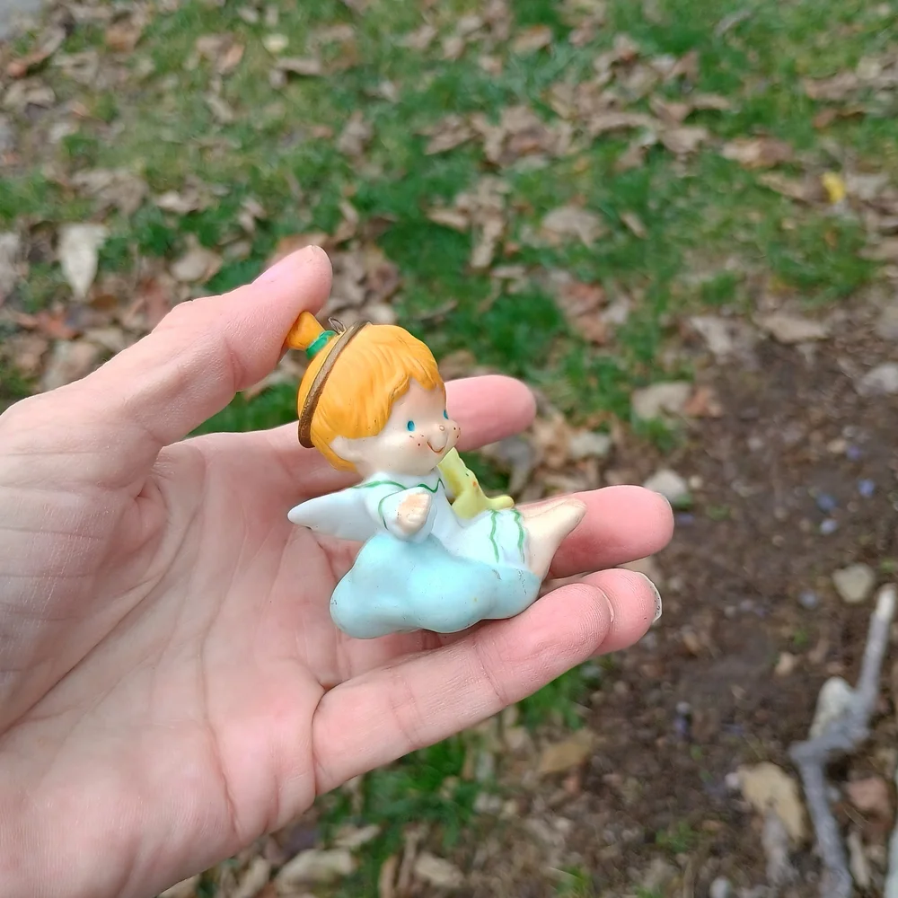 VTG 1980s Hallmark angel on a cloud ornament, Christmas ornament, cute core vibe